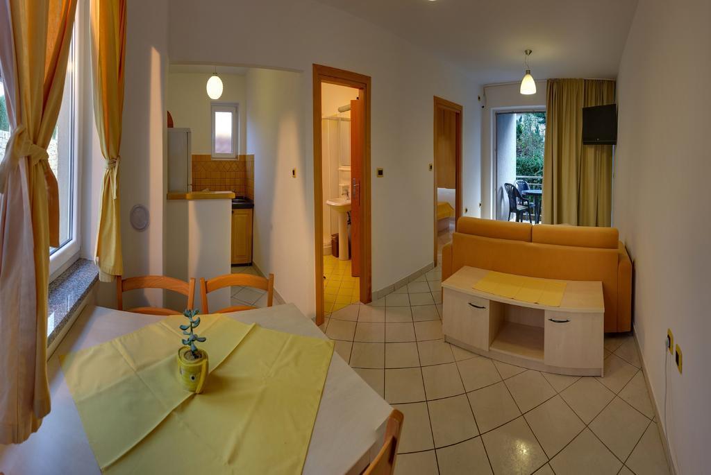 Vis A Vis Apartments บัชกา ห้อง รูปภาพ